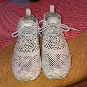 Nike Airmax Thea Flyknit: Women’s 8 light grey